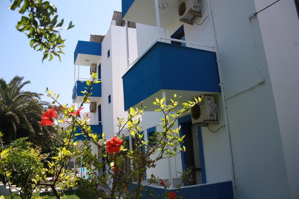 Parla Apart Hotel Cesme Bagian luar foto