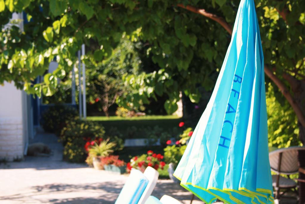 Parla Apart Hotel Cesme Bagian luar foto