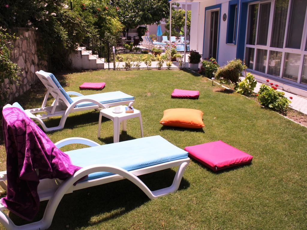 Parla Apart Hotel Cesme Bagian luar foto